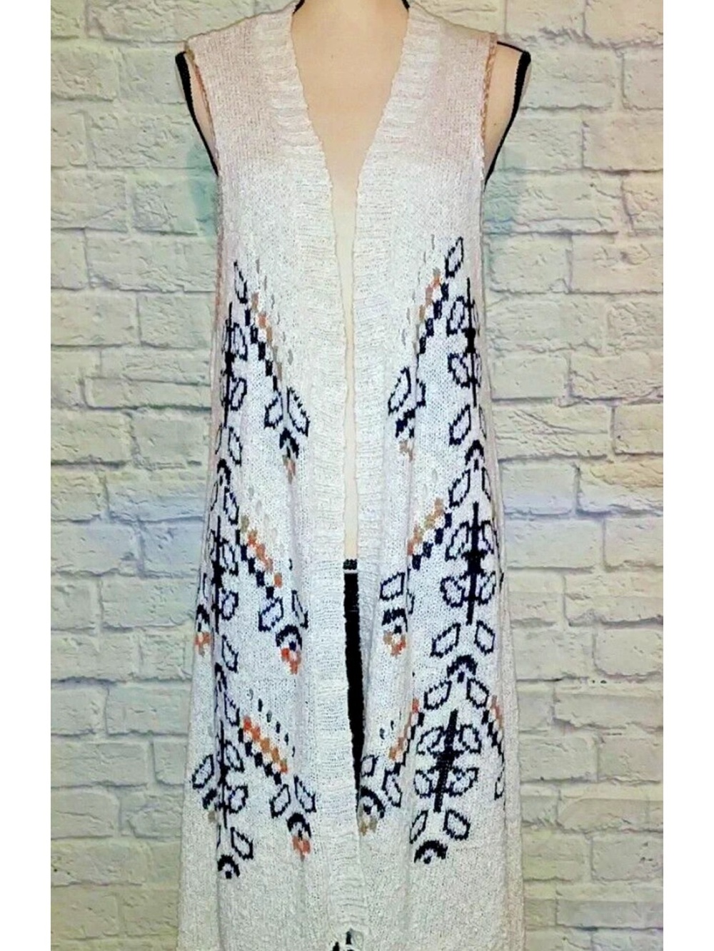 Democracy Bohemian Fringe Crochet Embellished Sweater (size medium)